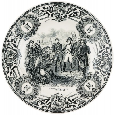 Декоративная тарелка "Наполеон у ворот Мадрида". Boch. Бельгия