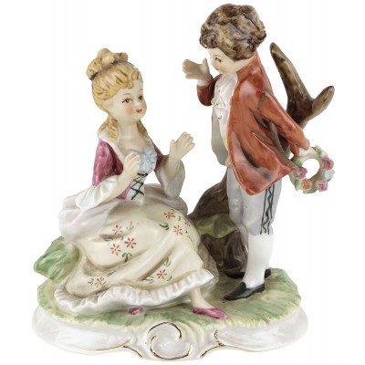 Статуэтка фарфоровая "Венок для прекрасной дамы", фарфор Alfretto Maruri, Италия, винтаж, вторая половина ХХ века, Высота 14 см Статуэтка фарфоровая "Венок для прекрасной дамы", фарфор Alfretto Maruri, Италия, винтаж, вторая половина ХХ века, Высота 14 см