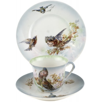 Чайное трио "Птицы на ветке", Фарфор, Beyer and Bock, Германия, начало 20 века Чайное трио "Птицы на ветке", Фарфор, Beyer and Bock, Германия, начало 20 века