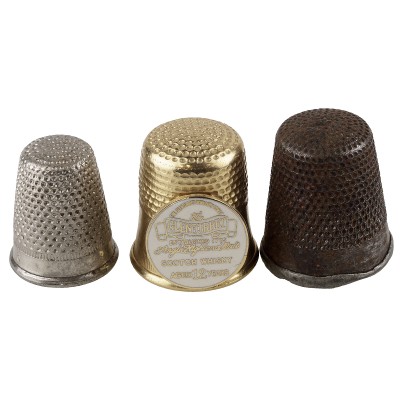 Комплект коллекционных наперстков, 3 шт. Металл, Великобритания, вторая половина 20 века Комплект коллекционных наперстков, 3 шт. Металл, Великобритания, вторая половина 20 века