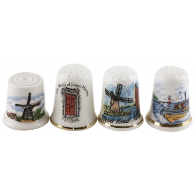 Комплект коллекционных наперстков, 4 шт. Фарфор, Великобритания, вторая половина 20 века Комплект коллекционных наперстков, 4 шт. Фарфор, Великобритания, вторая половина 20 века