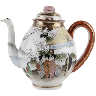 Чайник антикварный заварочный "Три гейши на прогулке". Фарфор, ручная роспись. Япония, середина 20 века