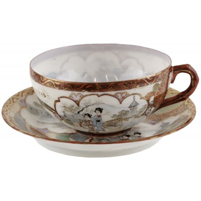 Чайная пара "Гейши у моста". Фарфор, ручная роспись. Япония, винтаж, середина 20 века Чайная пара "Гейши у моста". Фарфор, ручная роспись. Япония, винтаж, середина 20 века