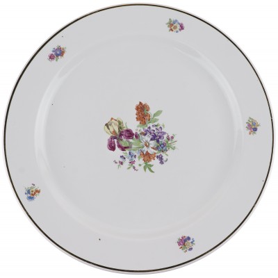 Блюдо большое "Букет с ирисом", Фарфор, диаметр 36,5 см, винтаж, завод "Пролетарий", СССР, 1967-1975 гг.(с нюансом) Блюдо большое "Букет с ирисом", Фарфор, диаметр 36,5 см, винтаж, завод "Пролетарий", СССР, 1967-1975 гг.(с нюансом)