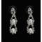 Комплект "Симона" от Arrina: ожерелье и серьги-пусеты. Искусственный жемчуг, прозрачные стразы, бижутерный сплав серебряного тона. Гонконг, 2005. вид 3