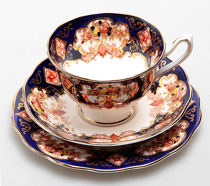 Похож на фарфор. Royal Albert фарфор. Royal Albert чайная пара Polka Rose.