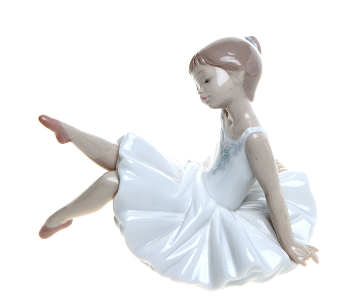 Статуэтка балерина фарфор. Lladro юная балерина. Lladro фарфоровая статуэтка Юный бейсболист 4828. Статуэтка балерина KSE-M-120. Статуэтка балерина KSE-yn-35.